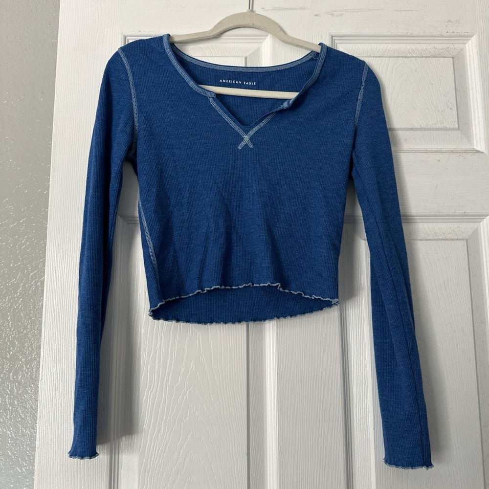 American Eagle Blue Long Sleeve Crop Top
